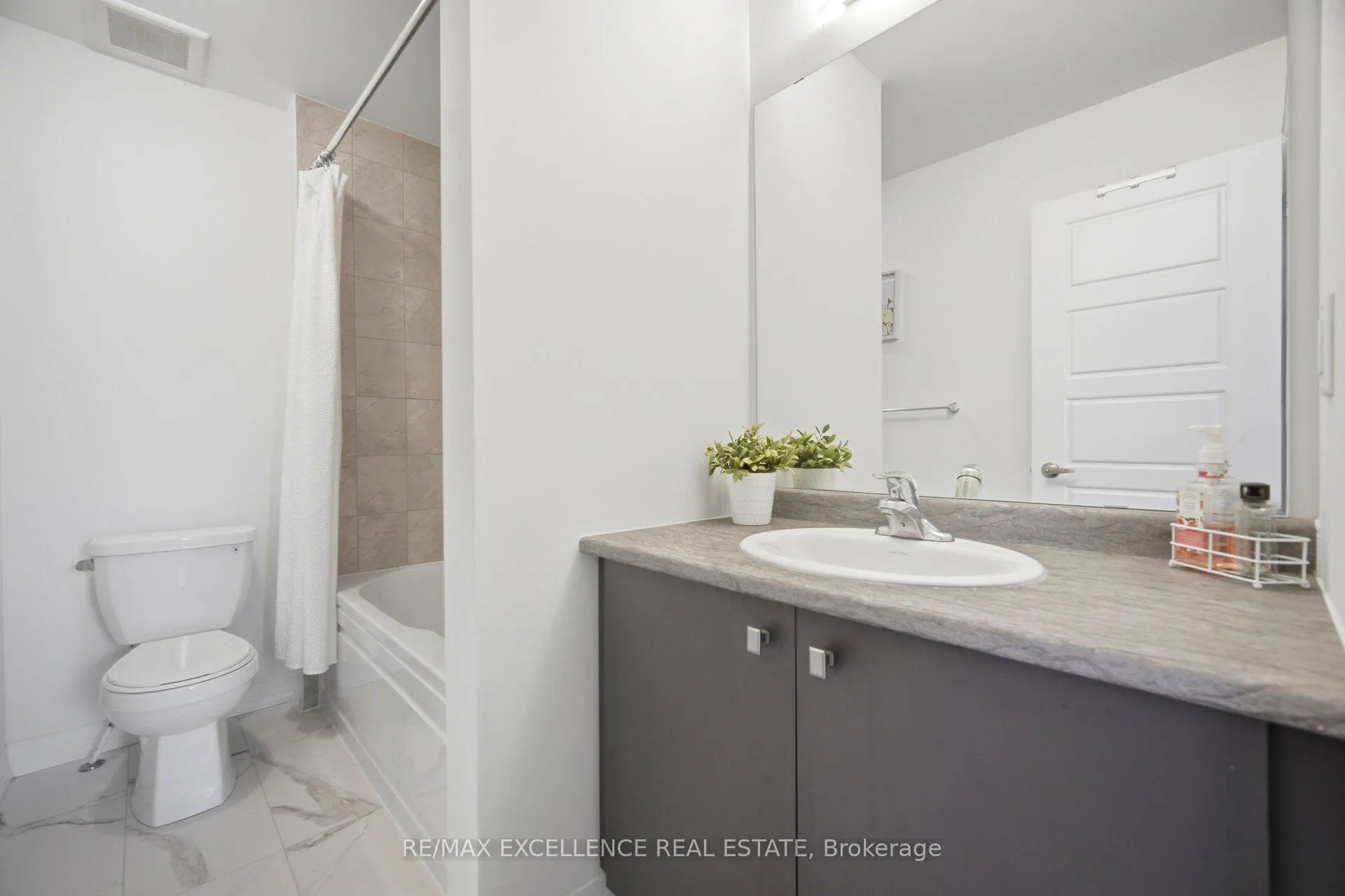 Photo 46 of 12 Selection Heights, Thorold, Rolling Meadows — HOMEH