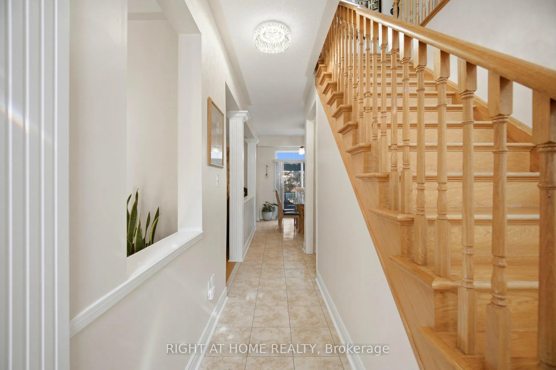 Photo 8 of 1021 Hemstreet Crescent, Milton, Clarke — HOMEH