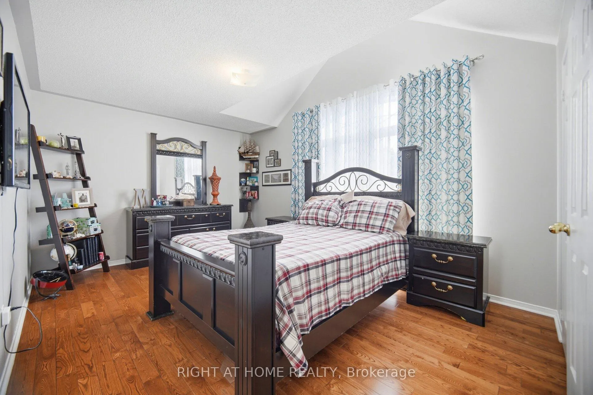 Photo 28 of 1021 Hemstreet Crescent, Milton, Clarke — HOMEH
