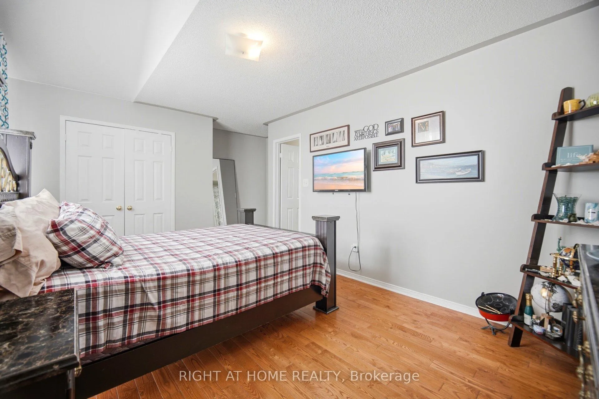 Photo 29 of 1021 Hemstreet Crescent, Milton, Clarke — HOMEH