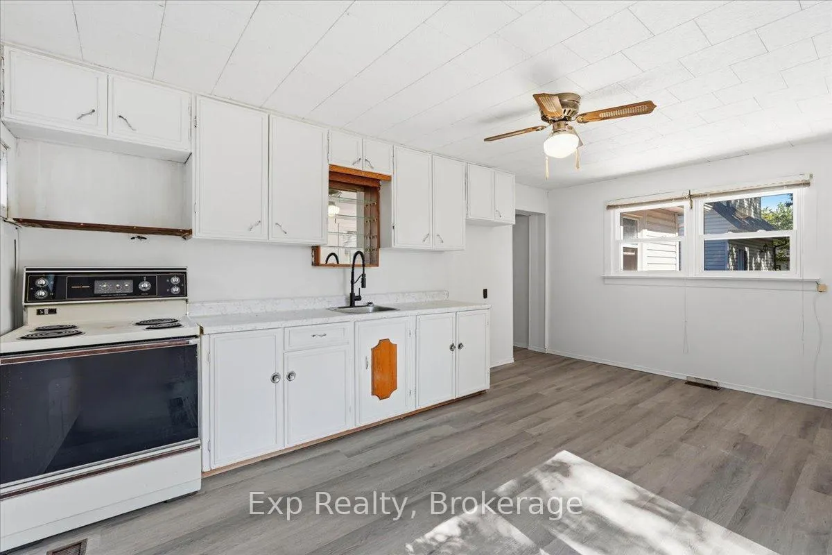 Photo 18 of 34 Leonard Avenue, Quinte West, Trenton Ward — HOMEH