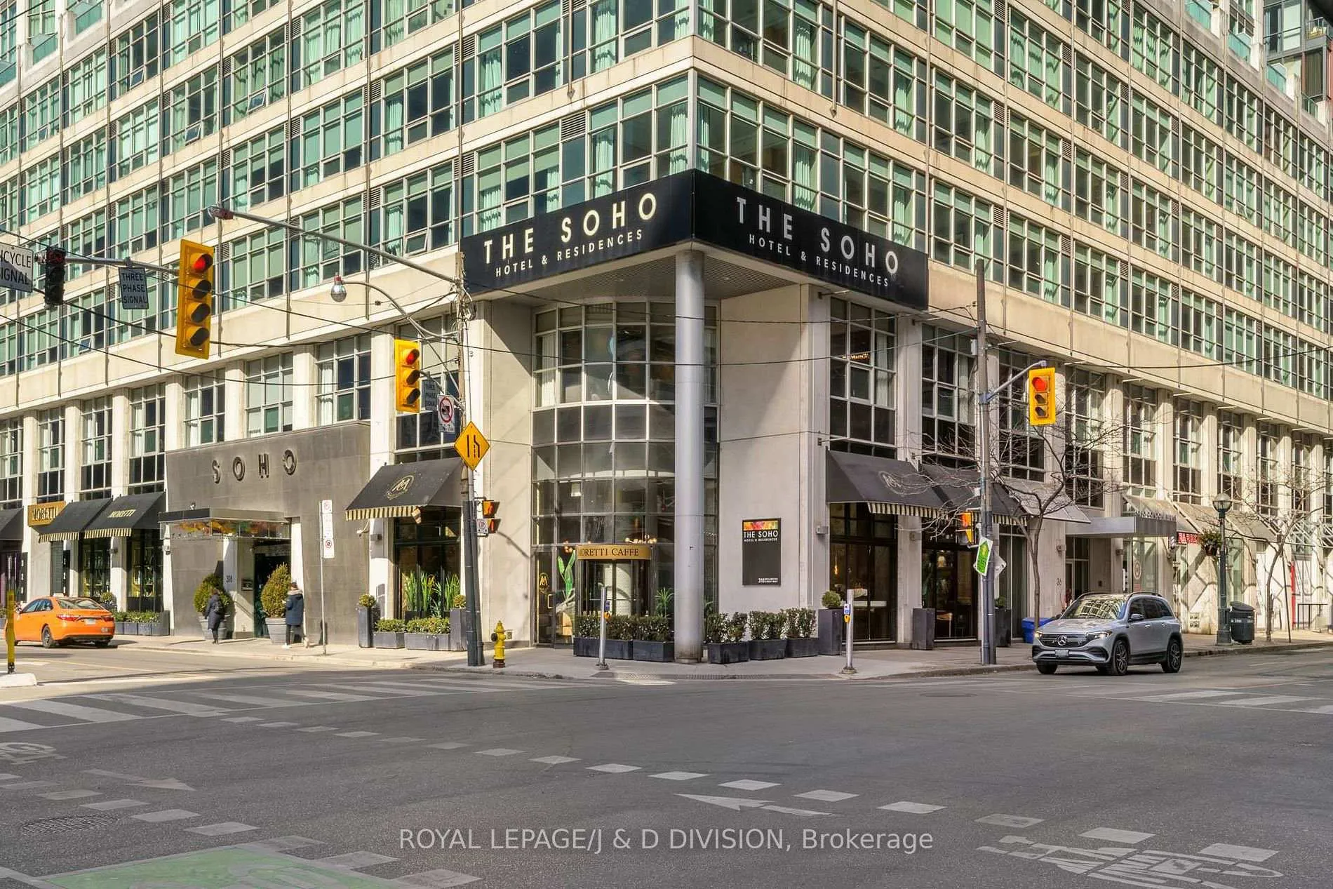 Photo 2 of Unit 503, 36 Blue Jays Way, Toronto, Waterfront Communities — HOMEH