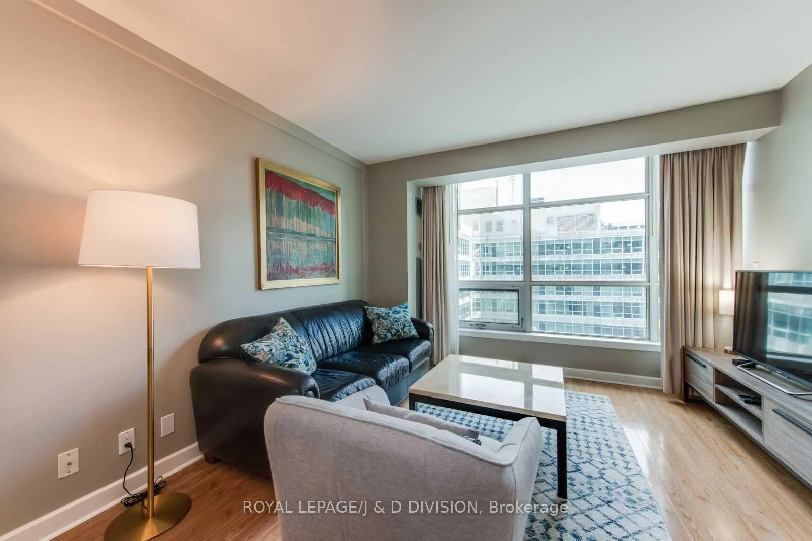 Photo 6 of Unit 503, 36 Blue Jays Way, Toronto, Waterfront Communities — HOMEH