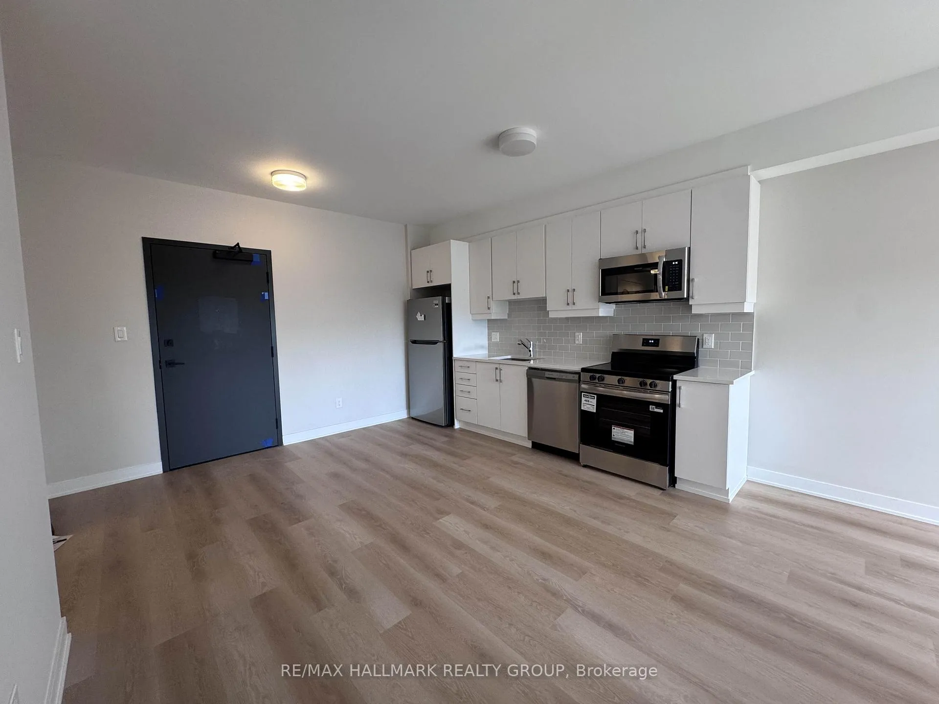 Photo 5 of Unit 302, 2370 Tenth Line Road, Ottawa, Avalon West — HOMEH