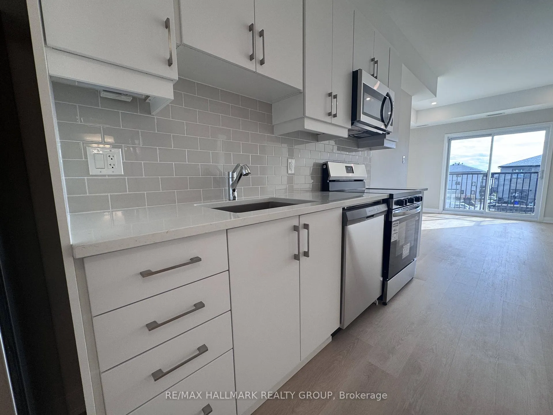 Photo 7 of Unit 302, 2370 Tenth Line Road, Ottawa, Avalon West — HOMEH