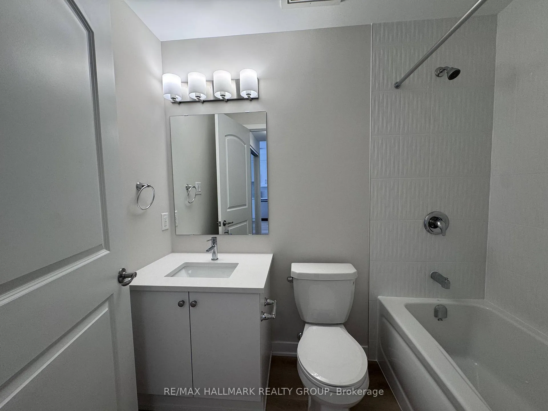 Photo 14 of Unit 302, 2370 Tenth Line Road, Ottawa, Avalon West — HOMEH