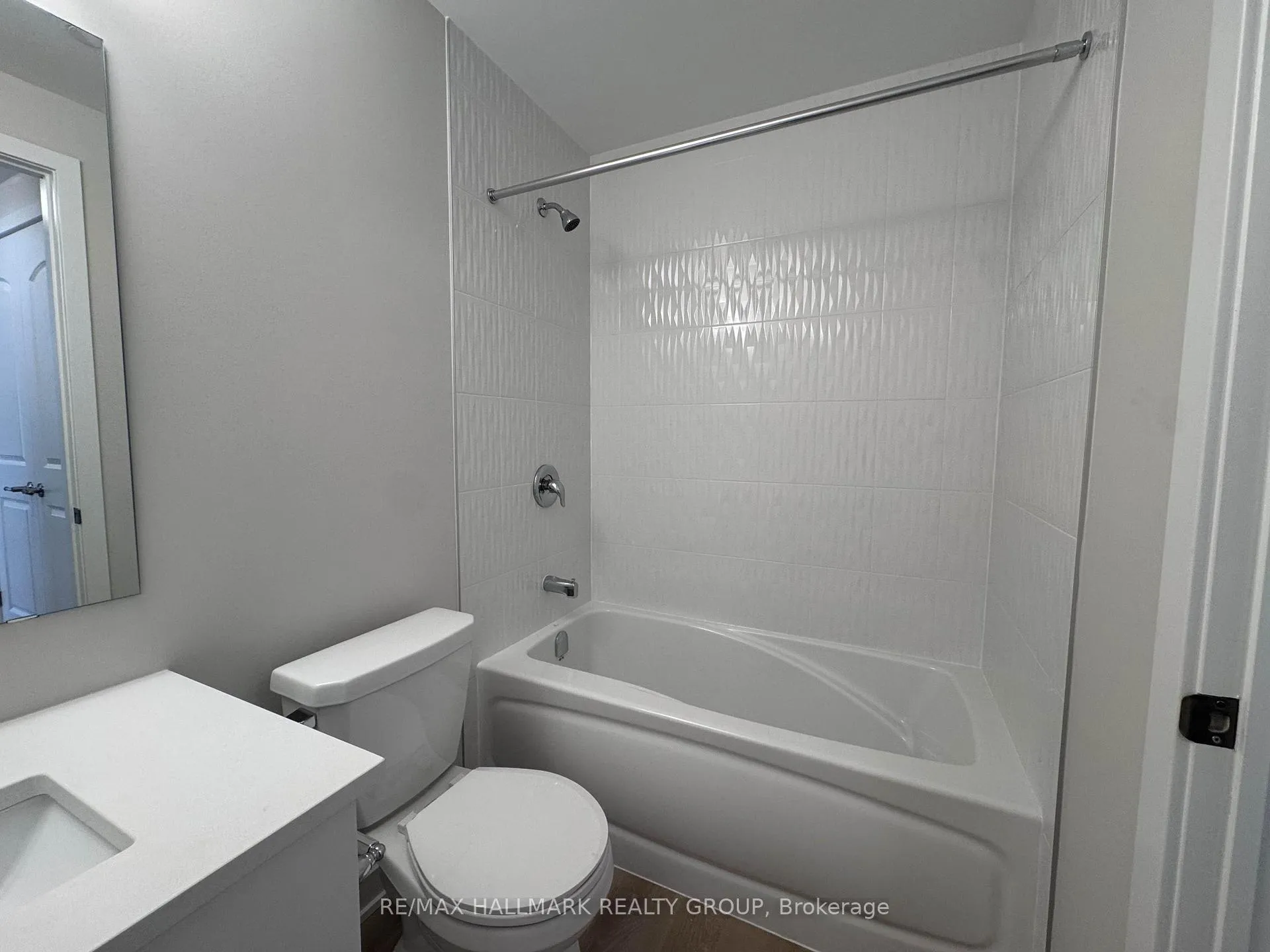 Photo 15 of Unit 302, 2370 Tenth Line Road, Ottawa, Avalon West — HOMEH