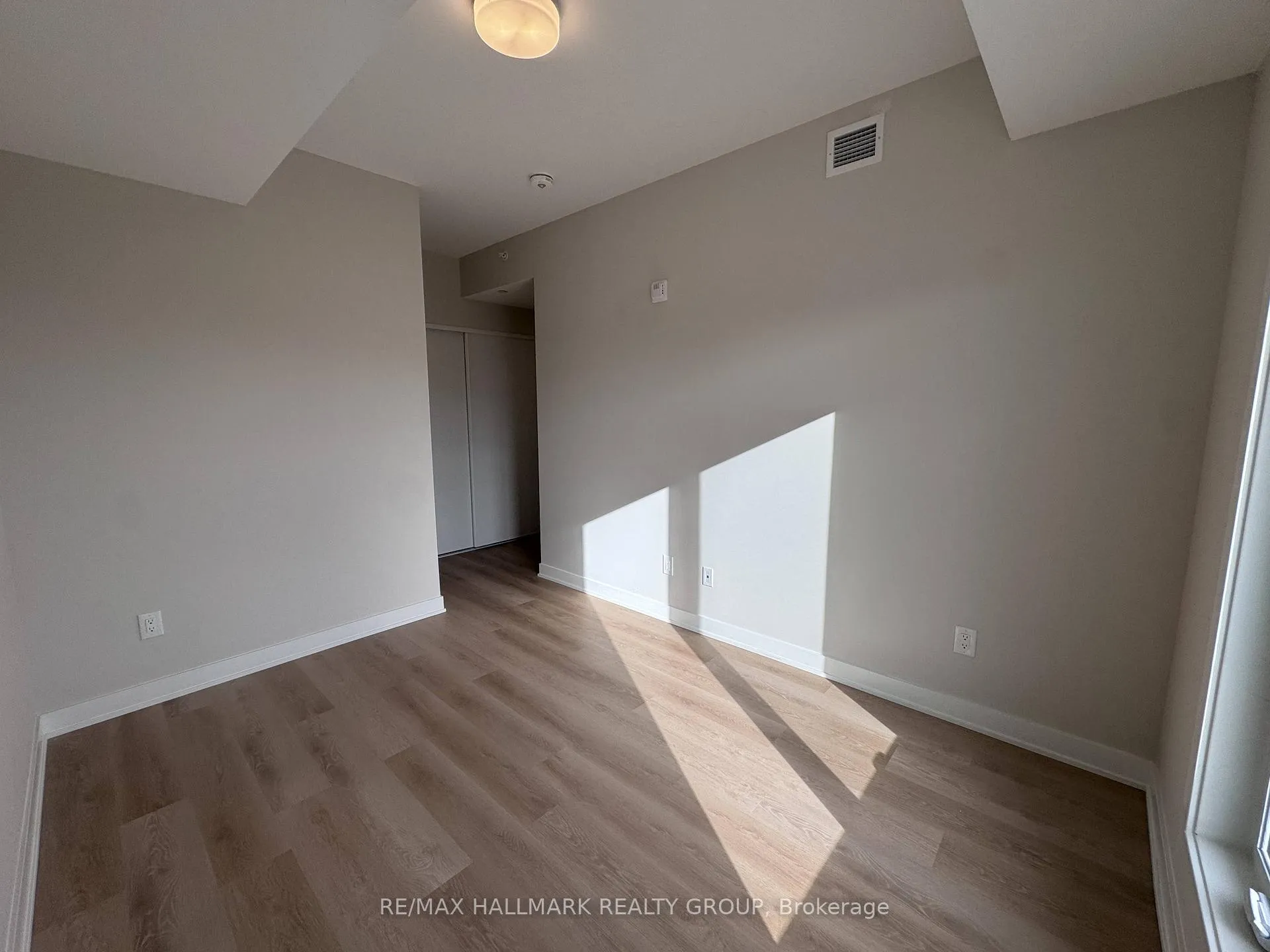 Photo 18 of Unit 302, 2370 Tenth Line Road, Ottawa, Avalon West — HOMEH