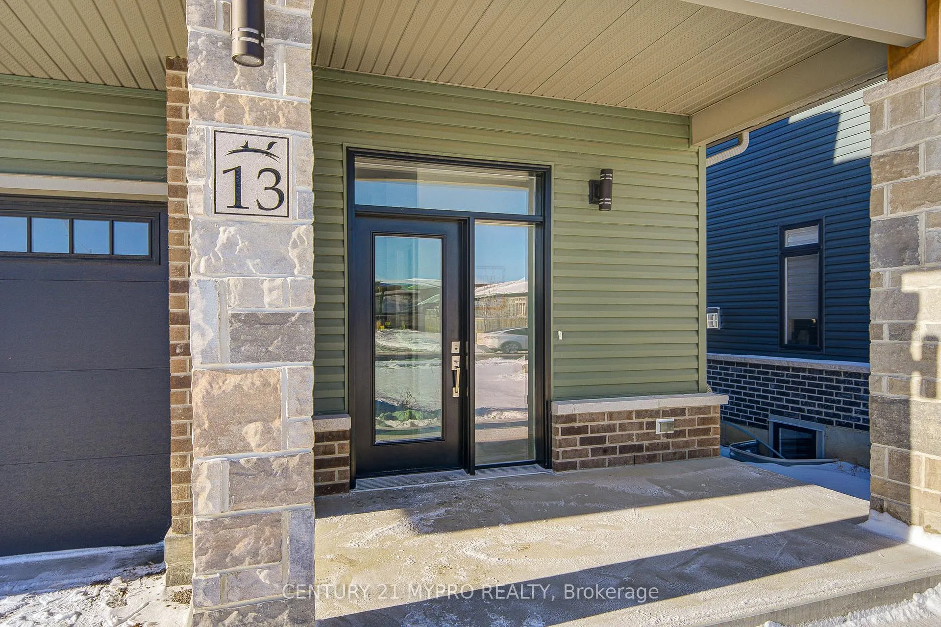 Photo 2 of 13 Lillys Court, Cramahe, Colborne — HOMEH