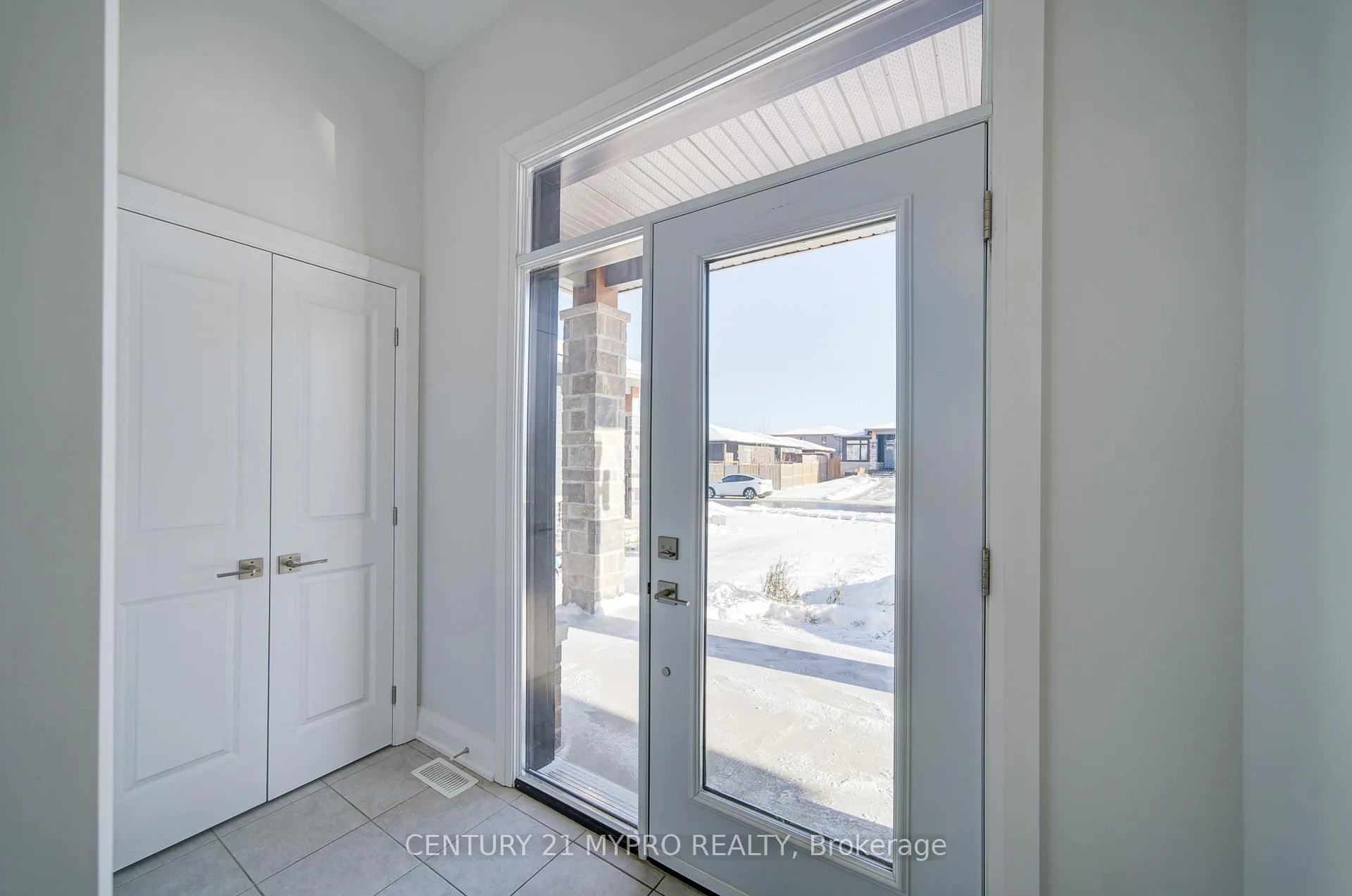 Photo 3 of 13 Lillys Court, Cramahe, Colborne — HOMEH