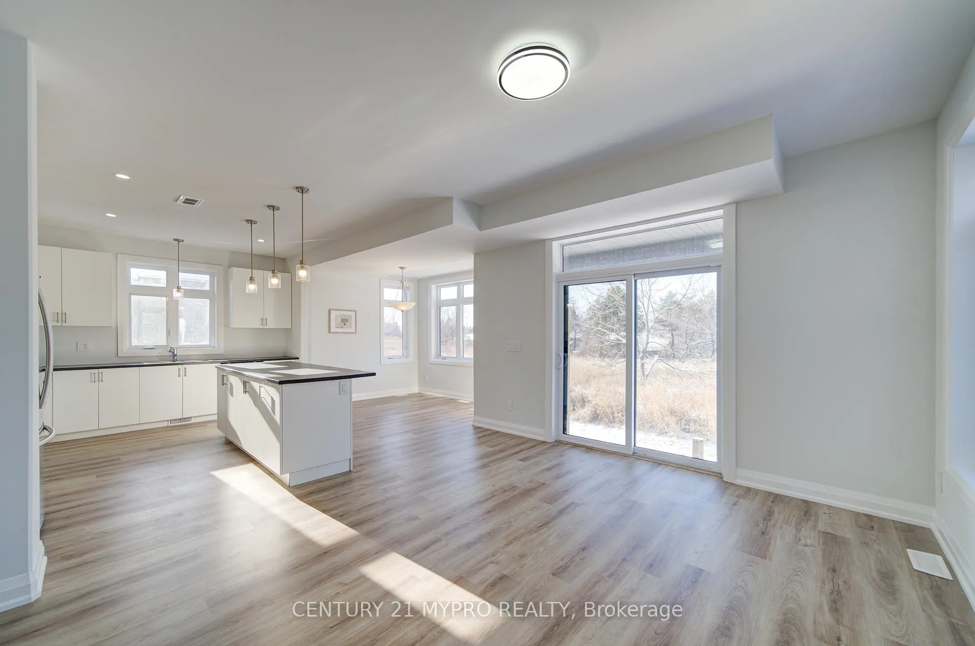 Photo 11 of 13 Lillys Court, Cramahe, Colborne — HOMEH