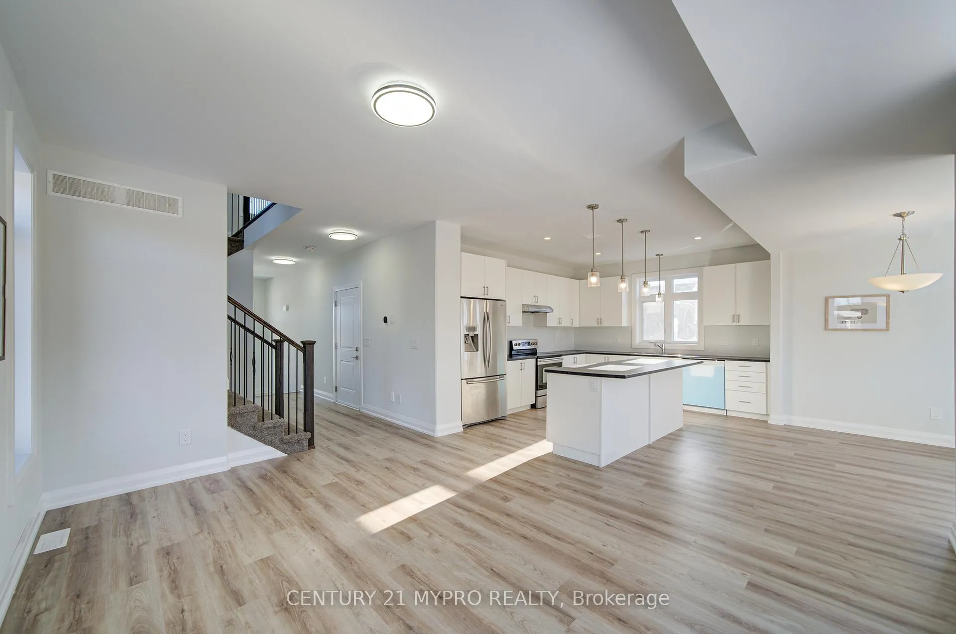 Photo 23 of 13 Lillys Court, Cramahe, Colborne — HOMEH
