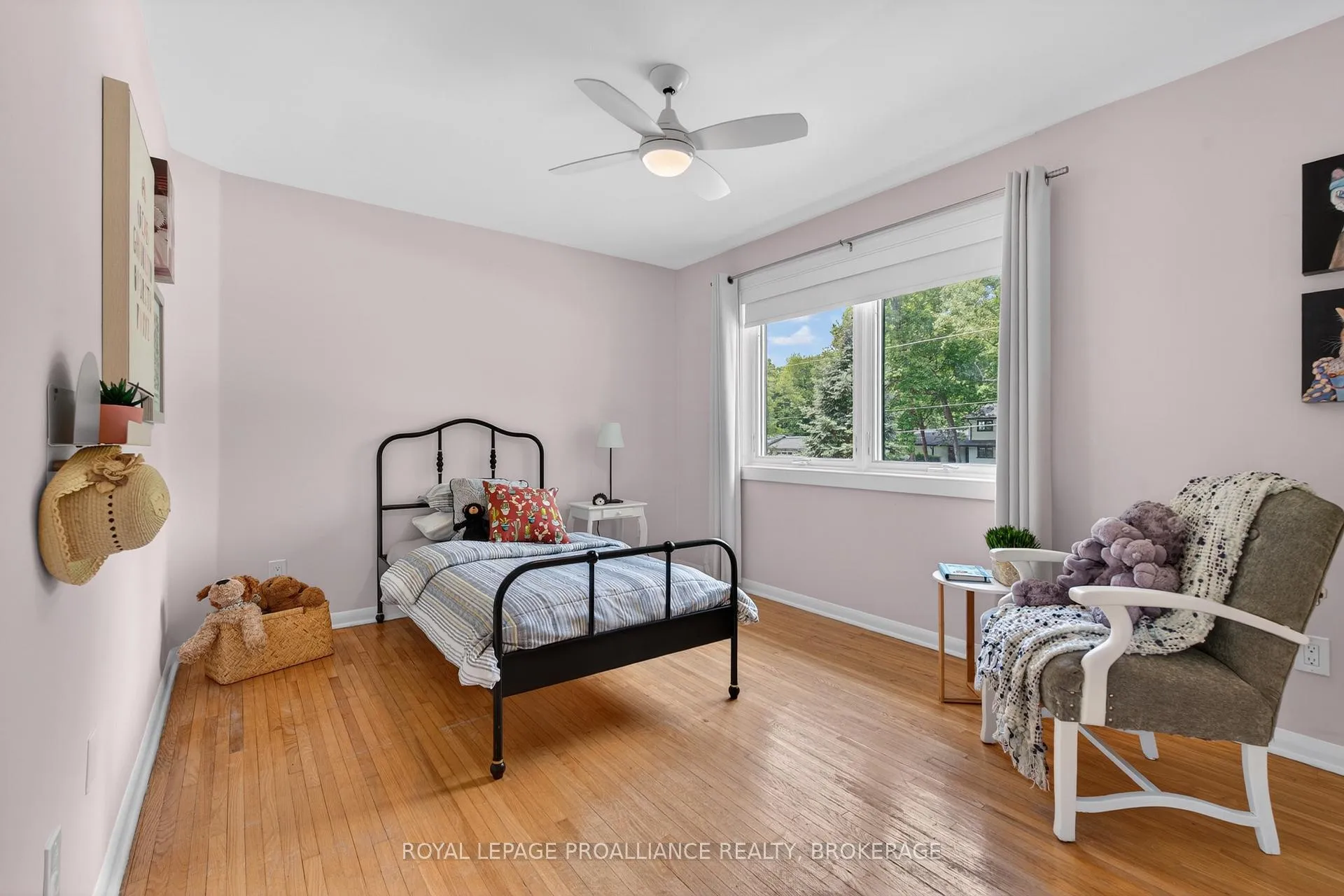 Photo 23 of 16 King Pitt Road, Kingston, Kingston East (incl CFB Kingston) — HOMEH
