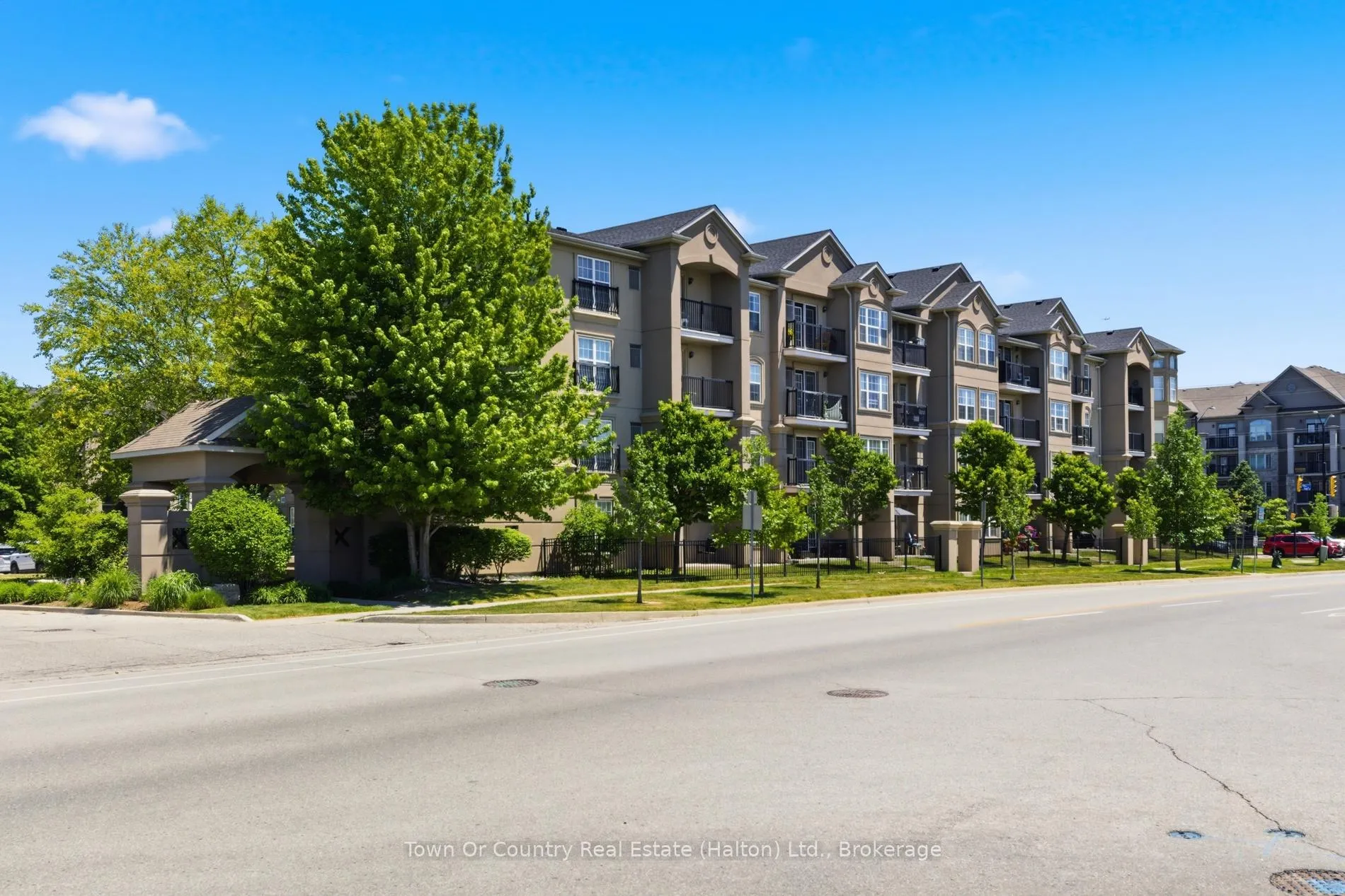 Photo 1 of Unit 403, 1487 Maple Avenue, Milton, Dempsey — HOMEH