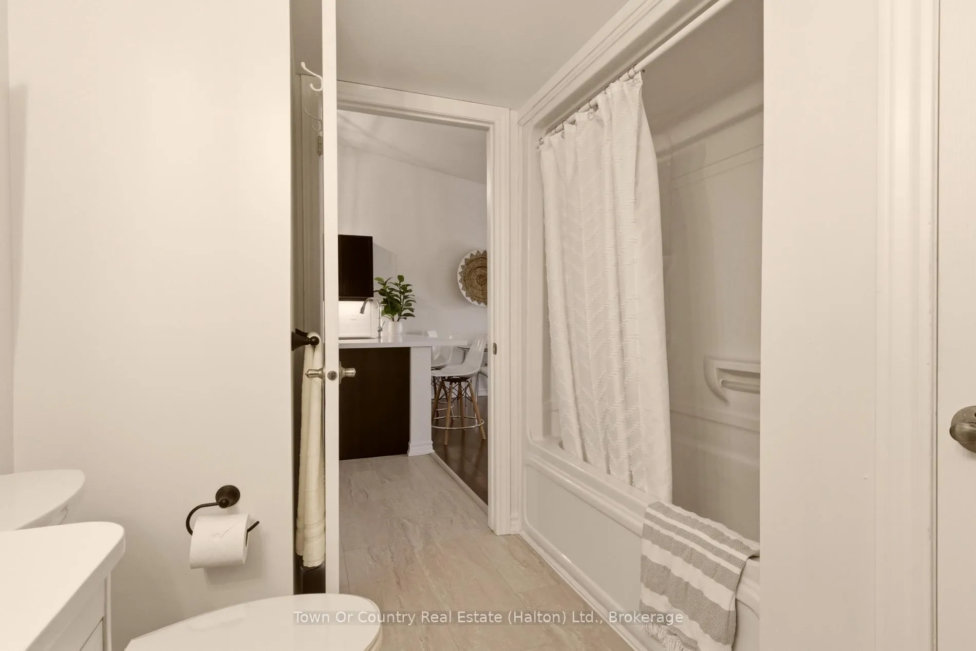 Photo 18 of Unit 403, 1487 Maple Avenue, Milton, Dempsey — HOMEH