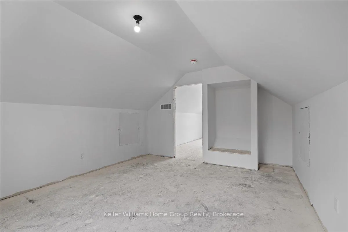 Photo 8 of 1884 Avalon Street, London, East H — HOMEH