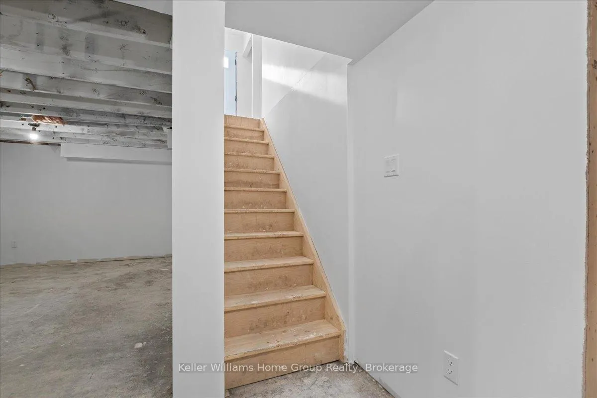 Photo 10 of 1884 Avalon Street, London, East H — HOMEH