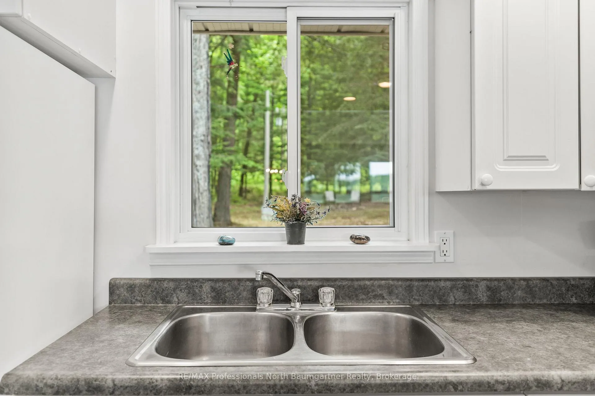 Photo 8 of 1053 Porter Road, Minden Hills, Lutterworth — HOMEH