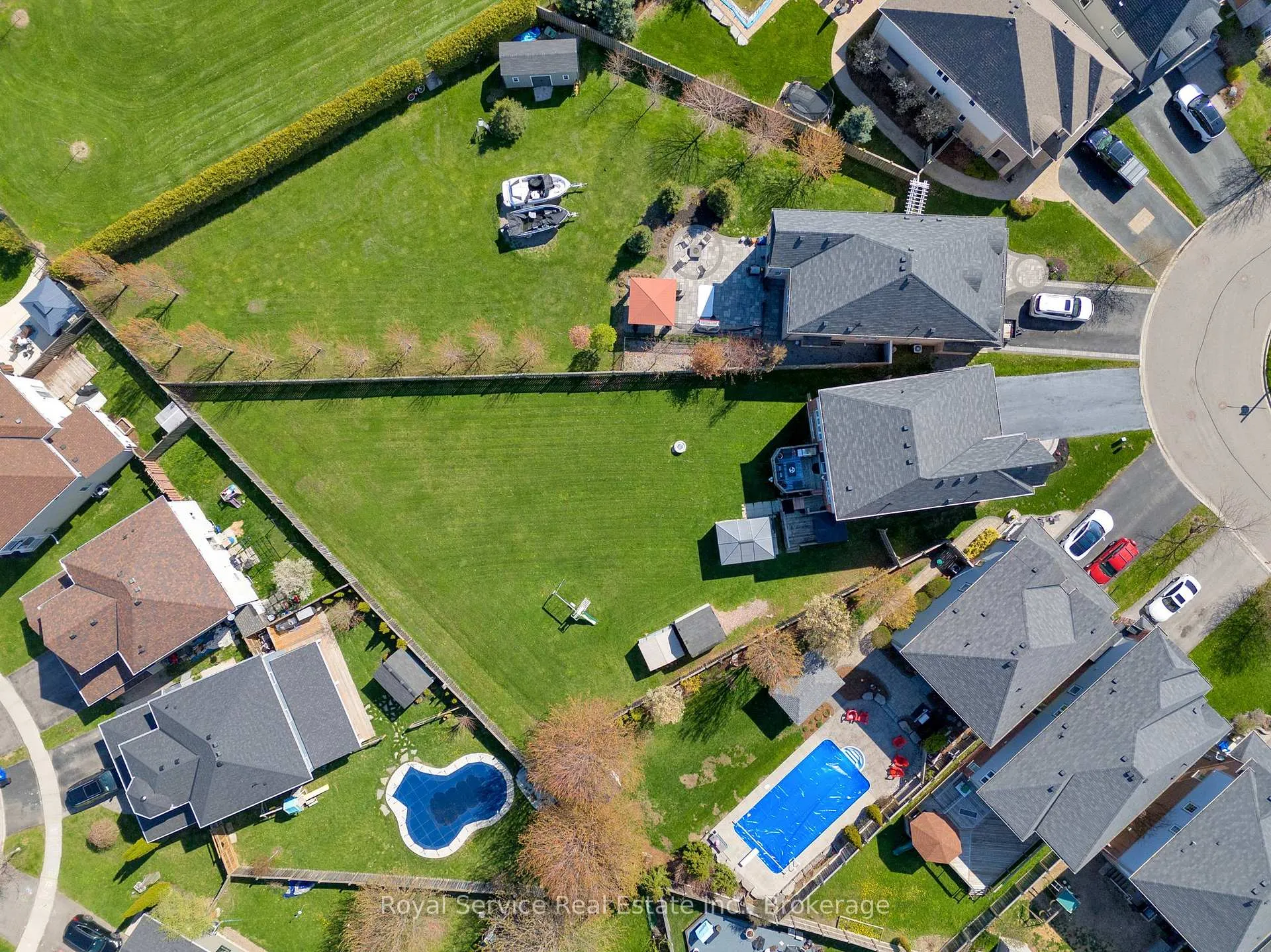 Photo 1 of 35 Alldread Crescent, Clarington, Newcastle — HOMEH
