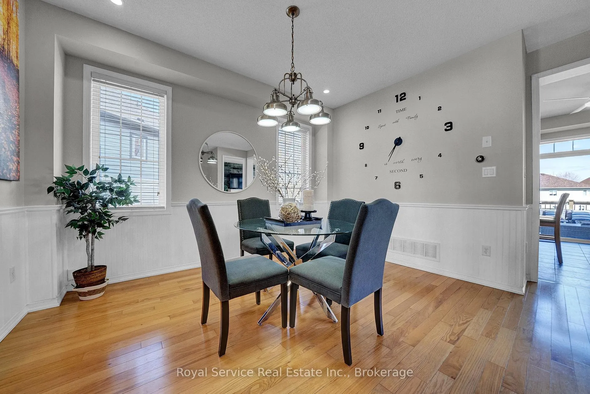 Photo 7 of 35 Alldread Crescent, Clarington, Newcastle — HOMEH
