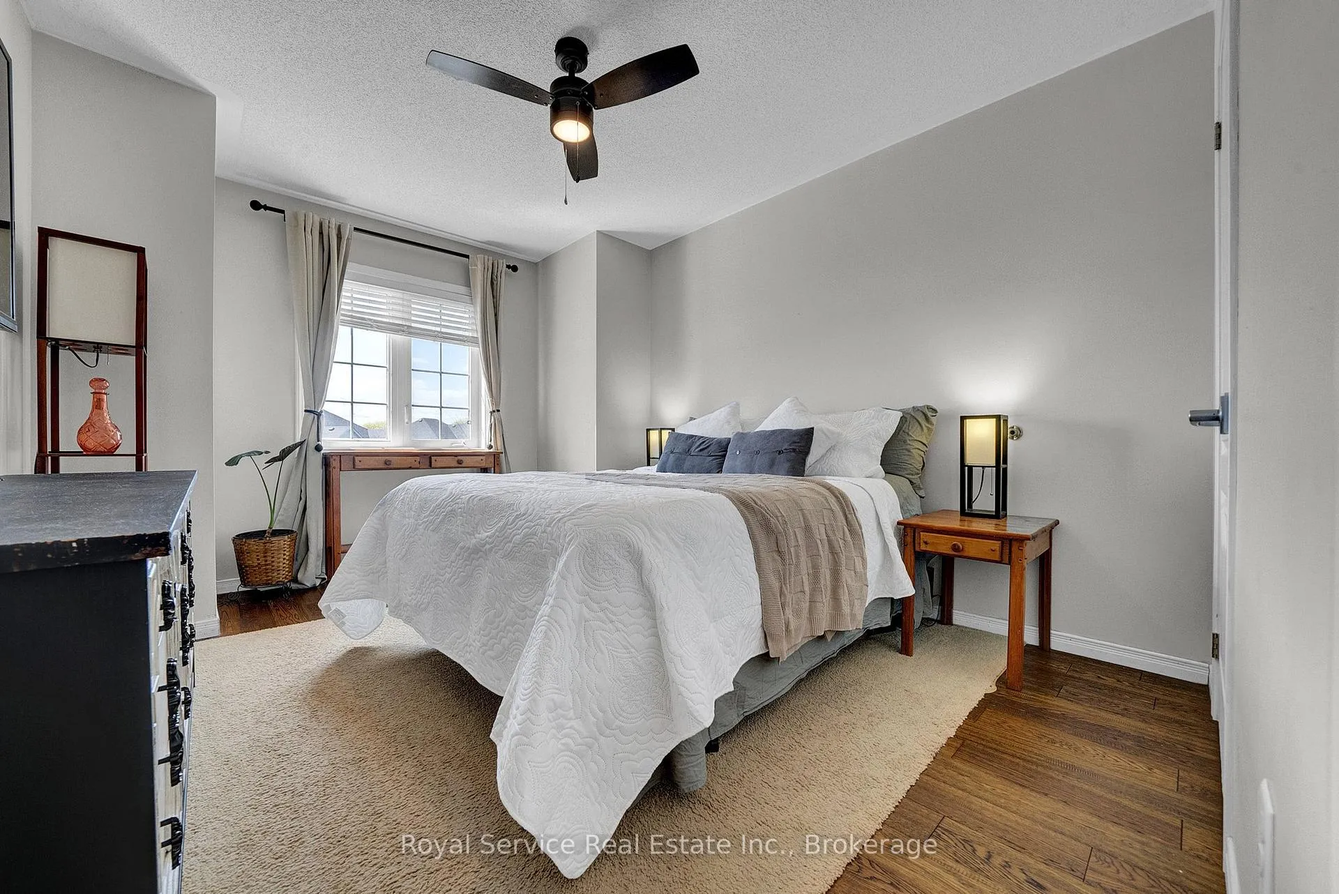 Photo 28 of 35 Alldread Crescent, Clarington, Newcastle — HOMEH