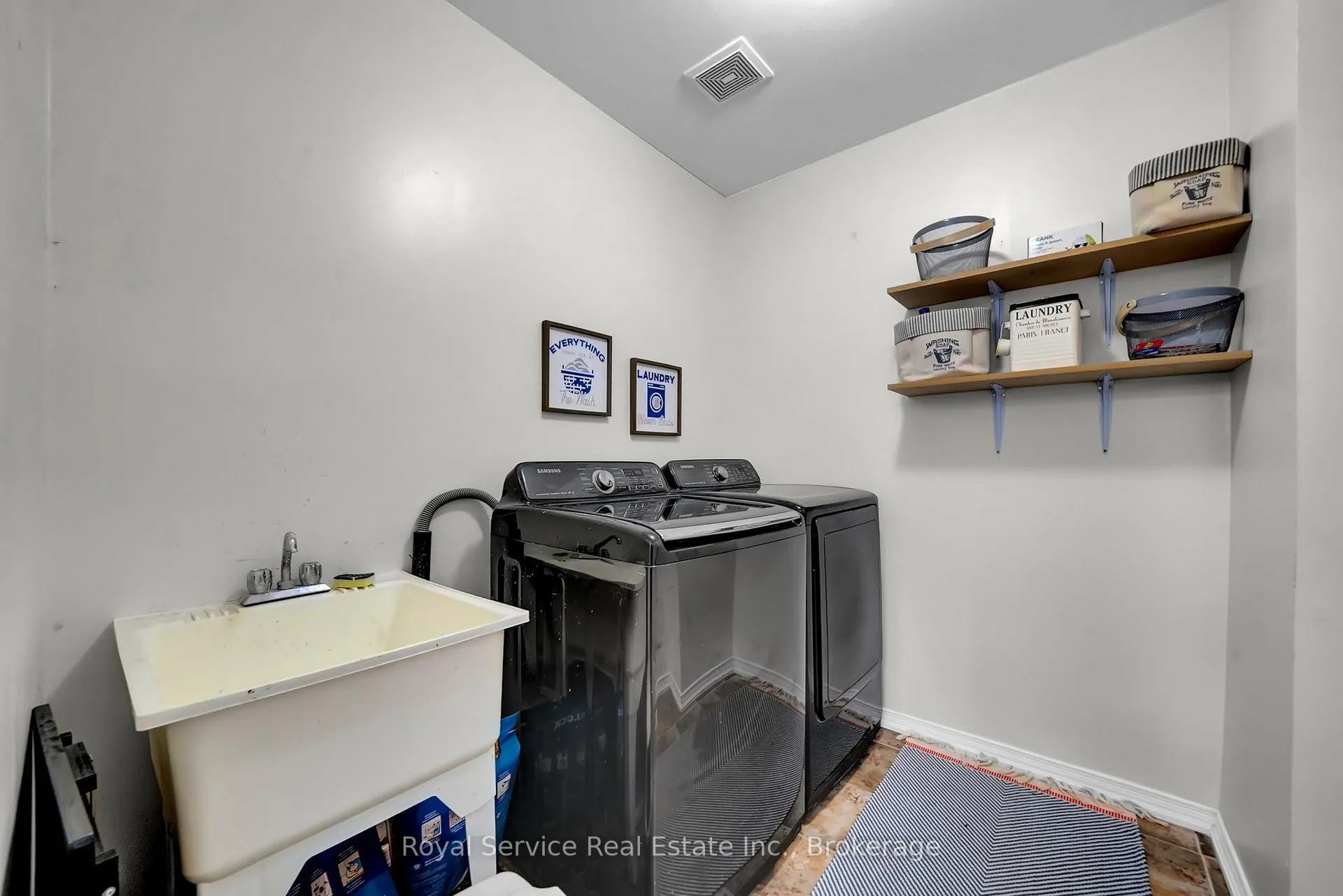 Photo 30 of 35 Alldread Crescent, Clarington, Newcastle — HOMEH