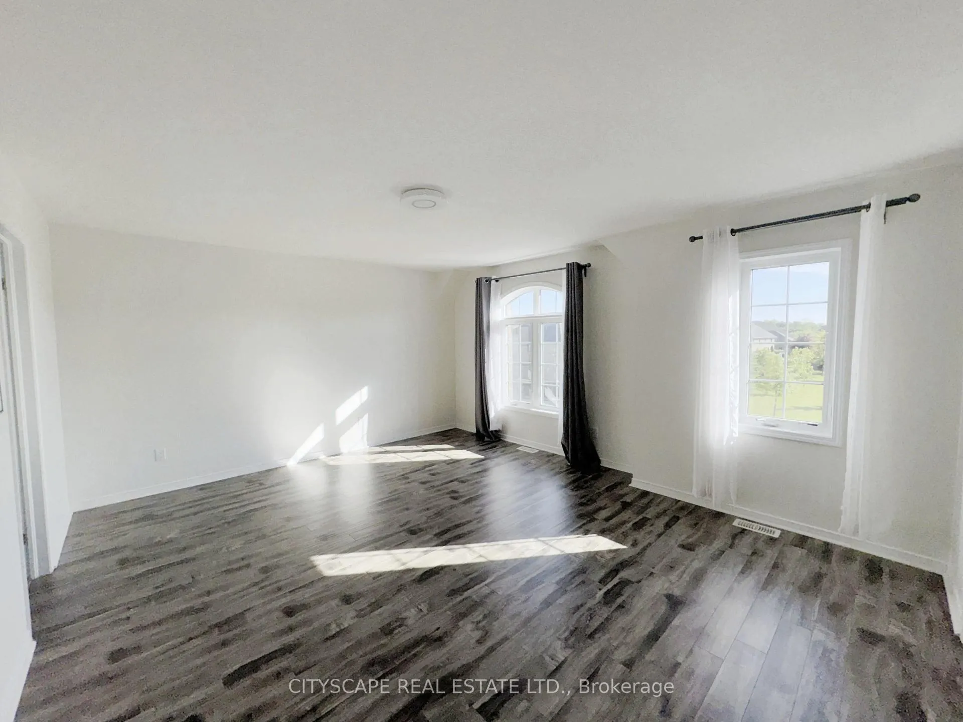 Photo 20 of 541 Sundew Drive, Kitchener — HOMEH