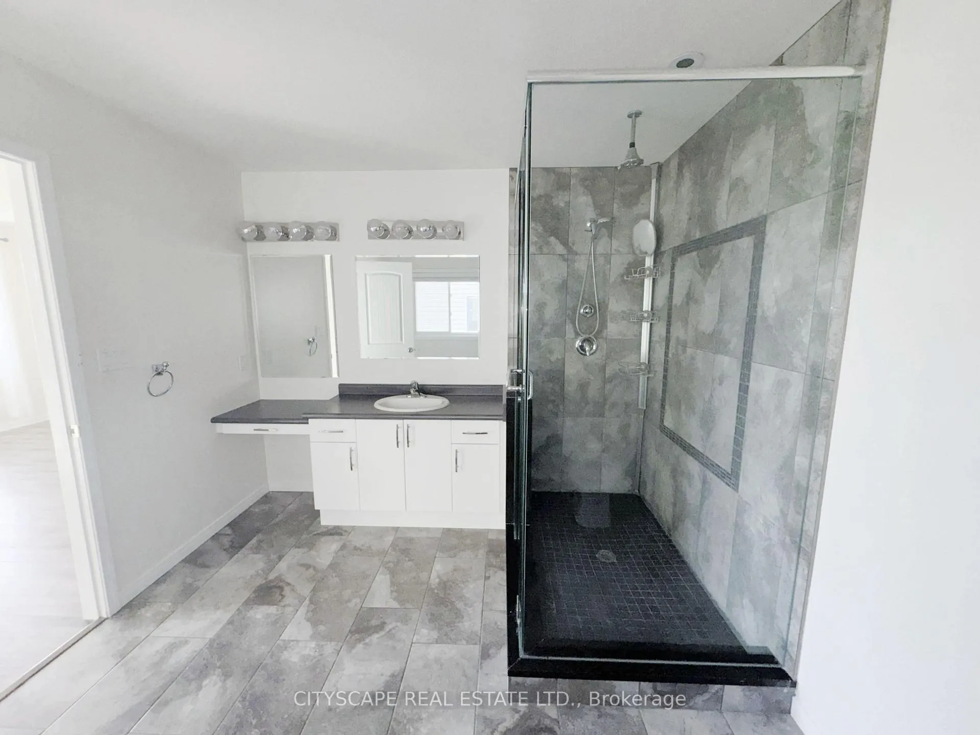 Photo 25 of 541 Sundew Drive, Kitchener — HOMEH
