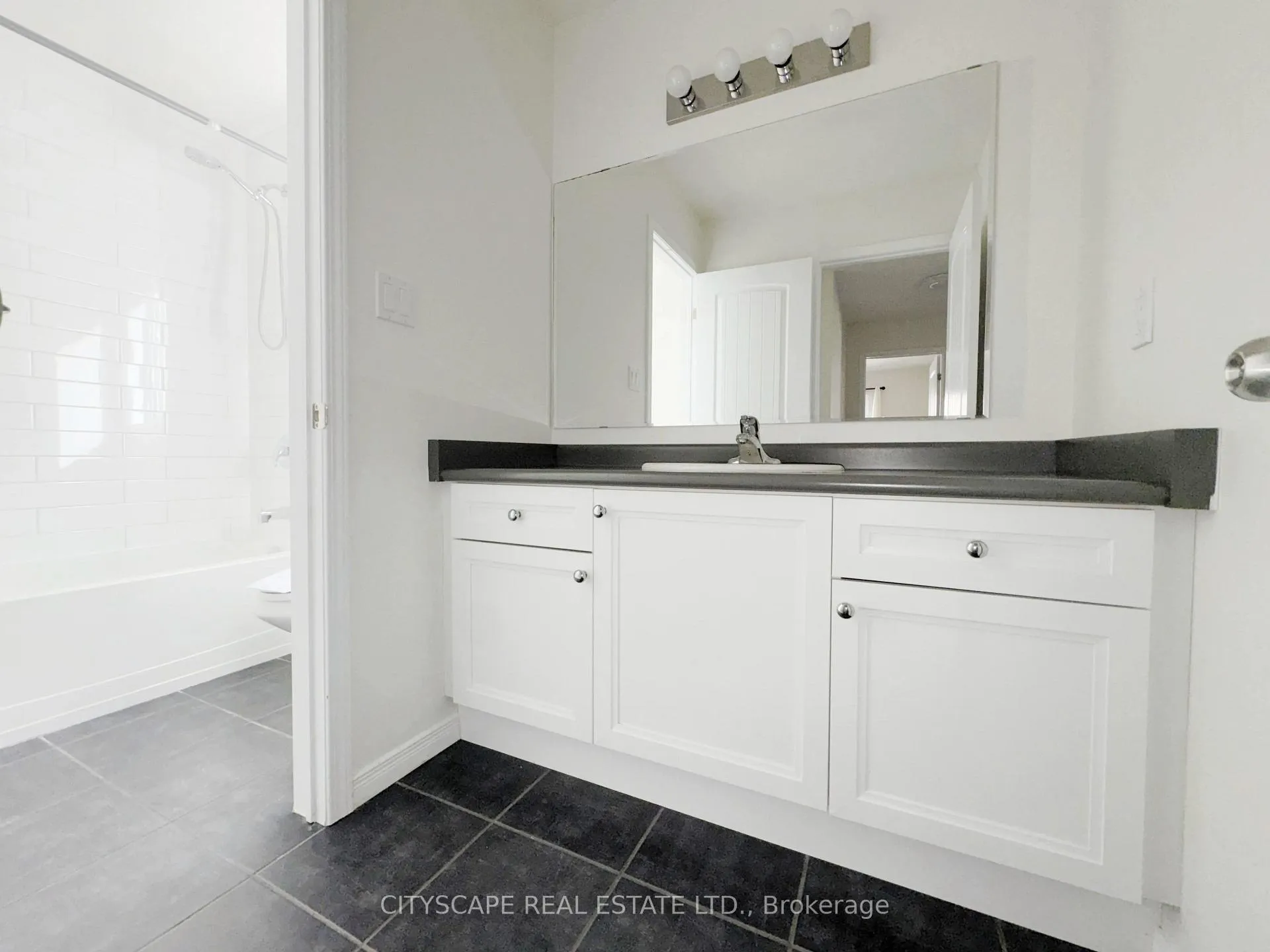 Photo 27 of 541 Sundew Drive, Kitchener — HOMEH