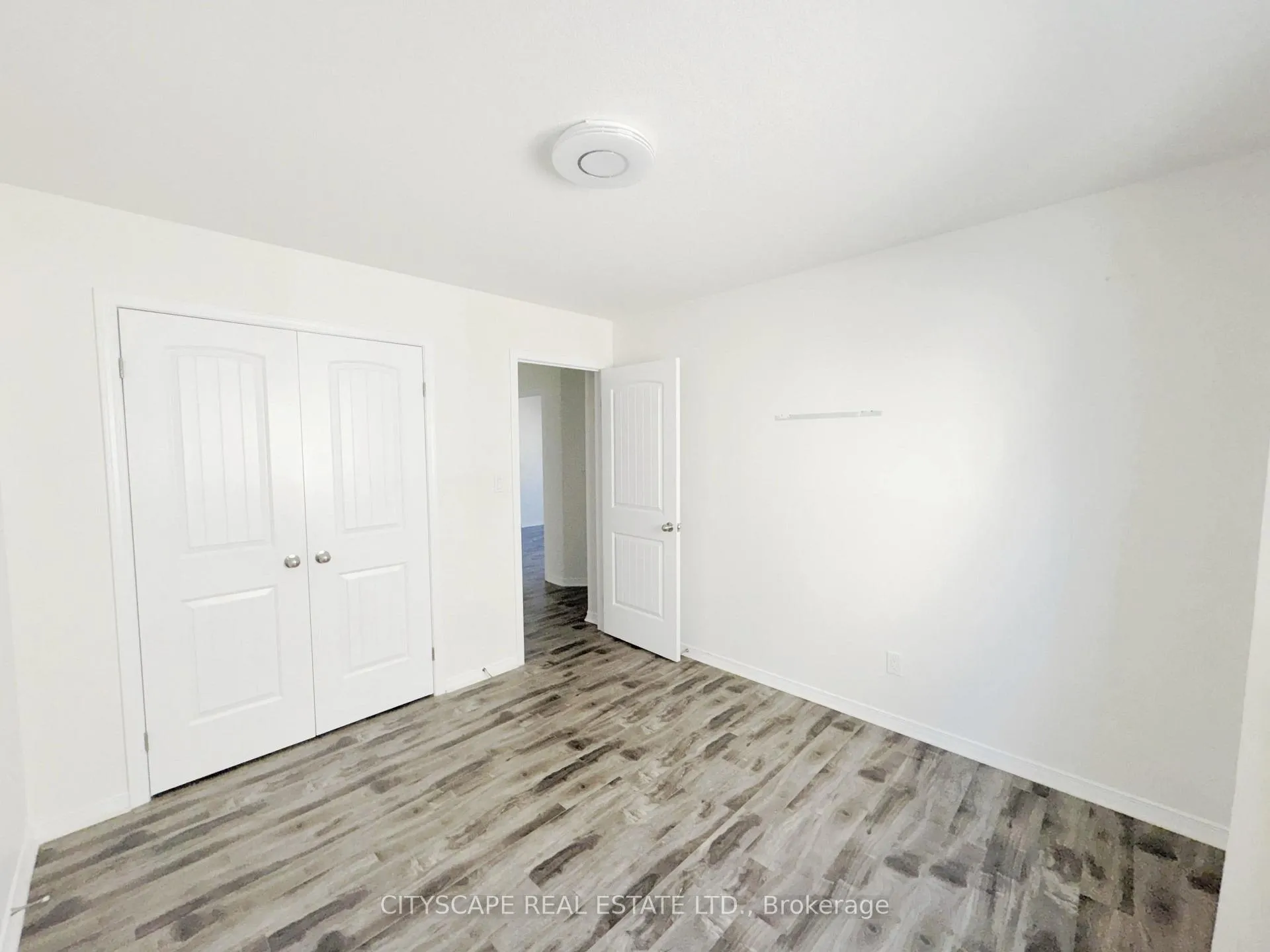 Photo 37 of 541 Sundew Drive, Kitchener — HOMEH