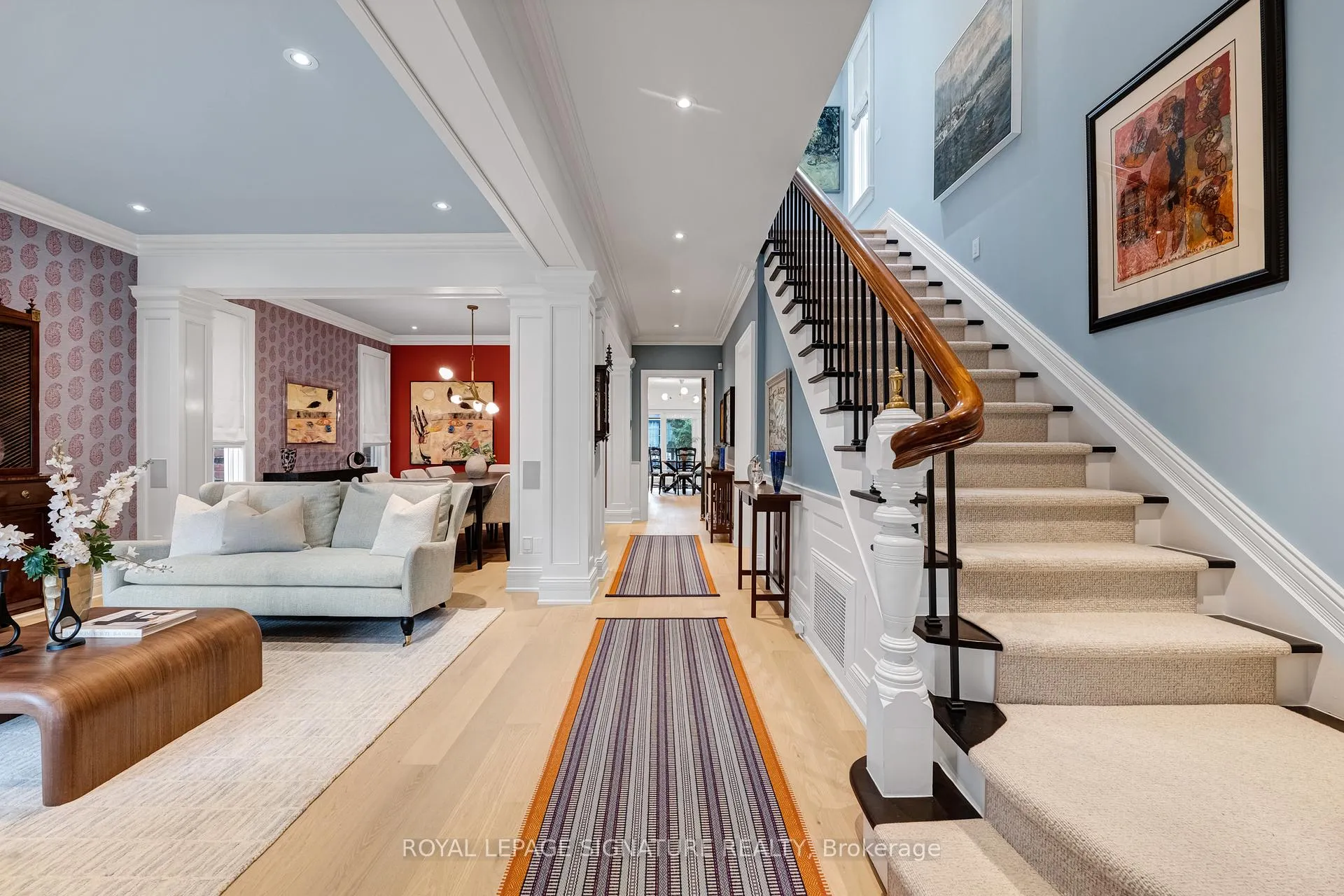 Photo 3 of 46 Esgore Drive, Toronto, Bedford Park-Nortown — HOMEH