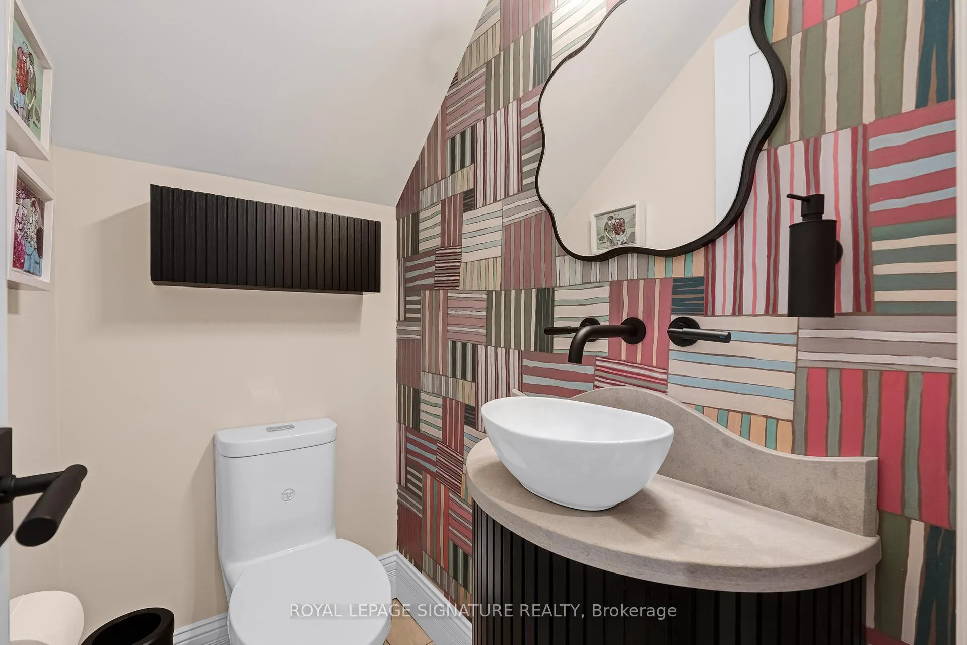 Photo 15 of 46 Esgore Drive, Toronto, Bedford Park-Nortown — HOMEH