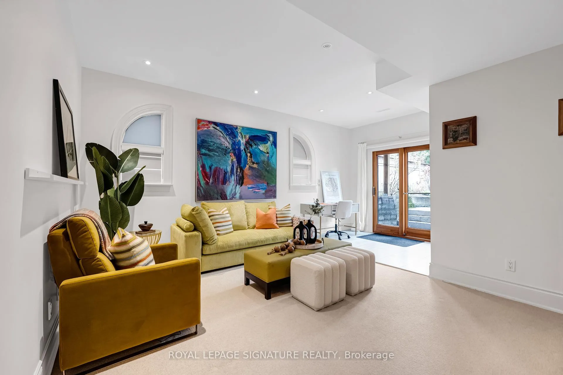 Photo 27 of 46 Esgore Drive, Toronto, Bedford Park-Nortown — HOMEH