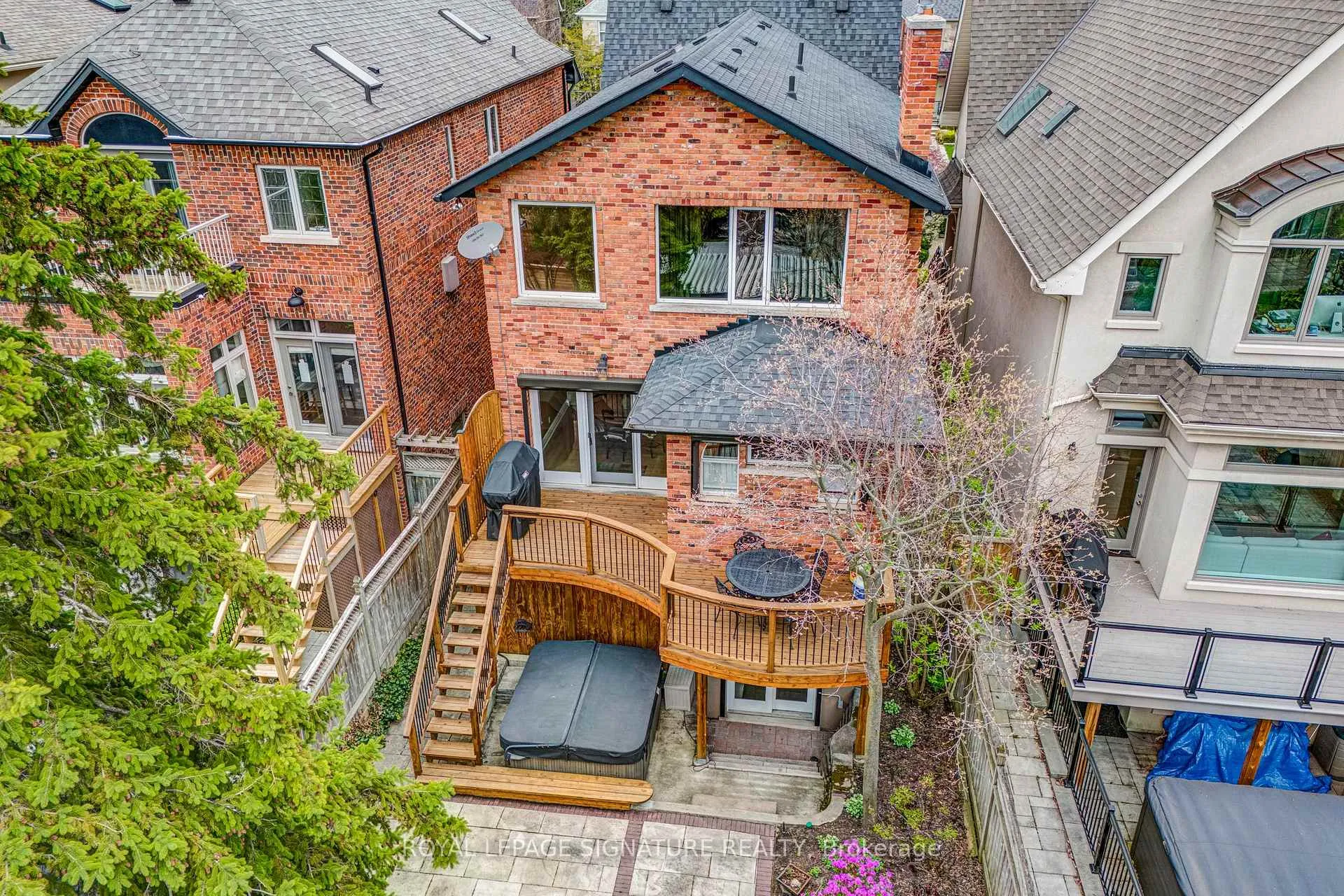 Photo 31 of 46 Esgore Drive, Toronto, Bedford Park-Nortown — HOMEH