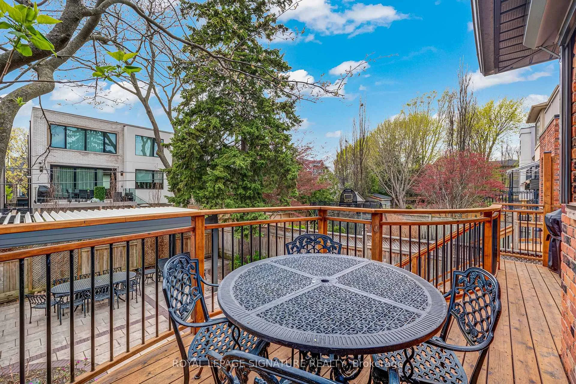 Photo 32 of 46 Esgore Drive, Toronto, Bedford Park-Nortown — HOMEH