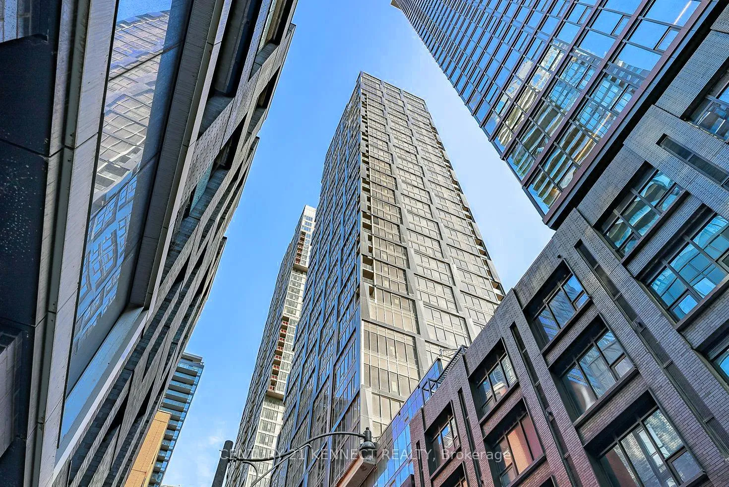 Front of Unit 2802, 15 Mercer Street