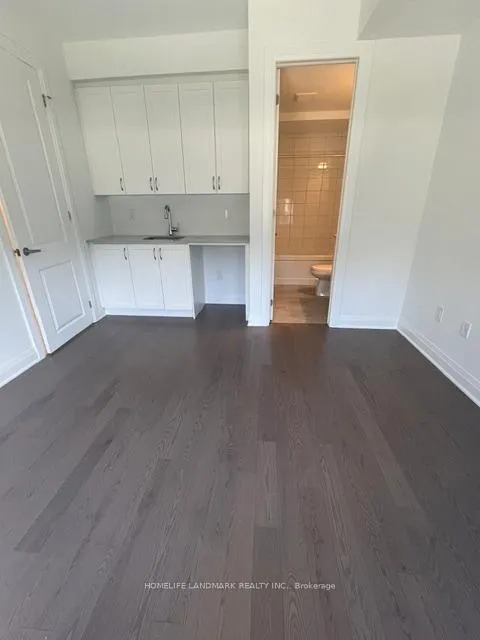 Photo 2 of 7 Wisla Avenue, Markham, Markham Village — HOMEH