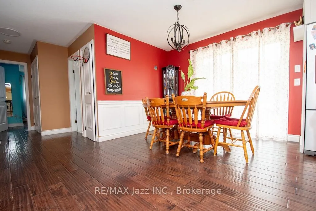 Photo 5 of 270 Clifford Road, Douro-Dummer — HOMEH
