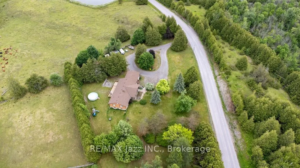Photo 15 of 270 Clifford Road, Douro-Dummer — HOMEH