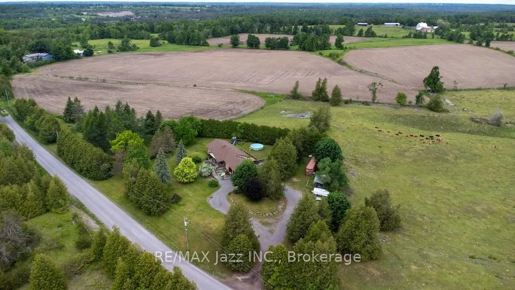 Photo 16 of 270 Clifford Road, Douro-Dummer — HOMEH