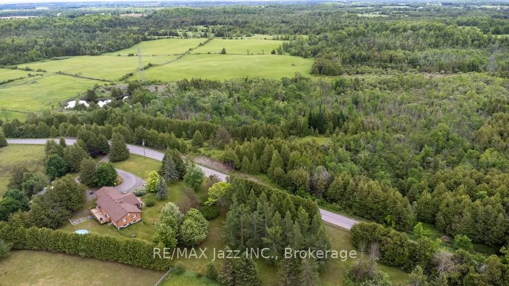 Photo 19 of 270 Clifford Road, Douro-Dummer — HOMEH