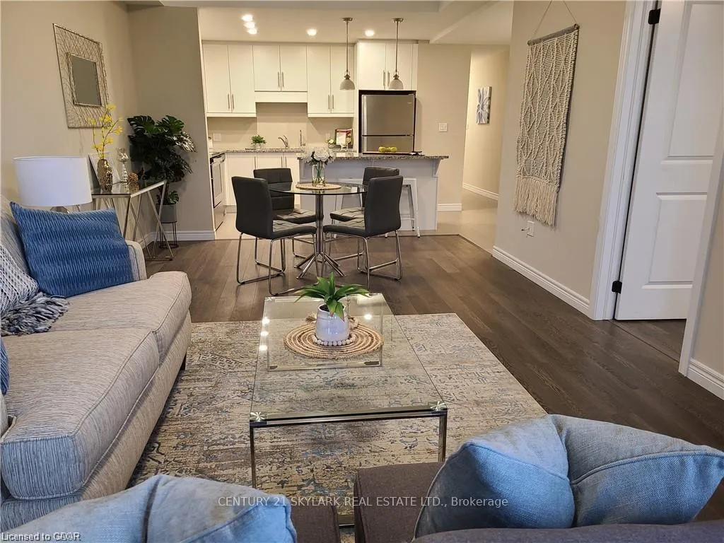 Photo 2 of 333 Gosling Gardens, Guelph, Clairfields/Hanlon Business Park — HOMEH