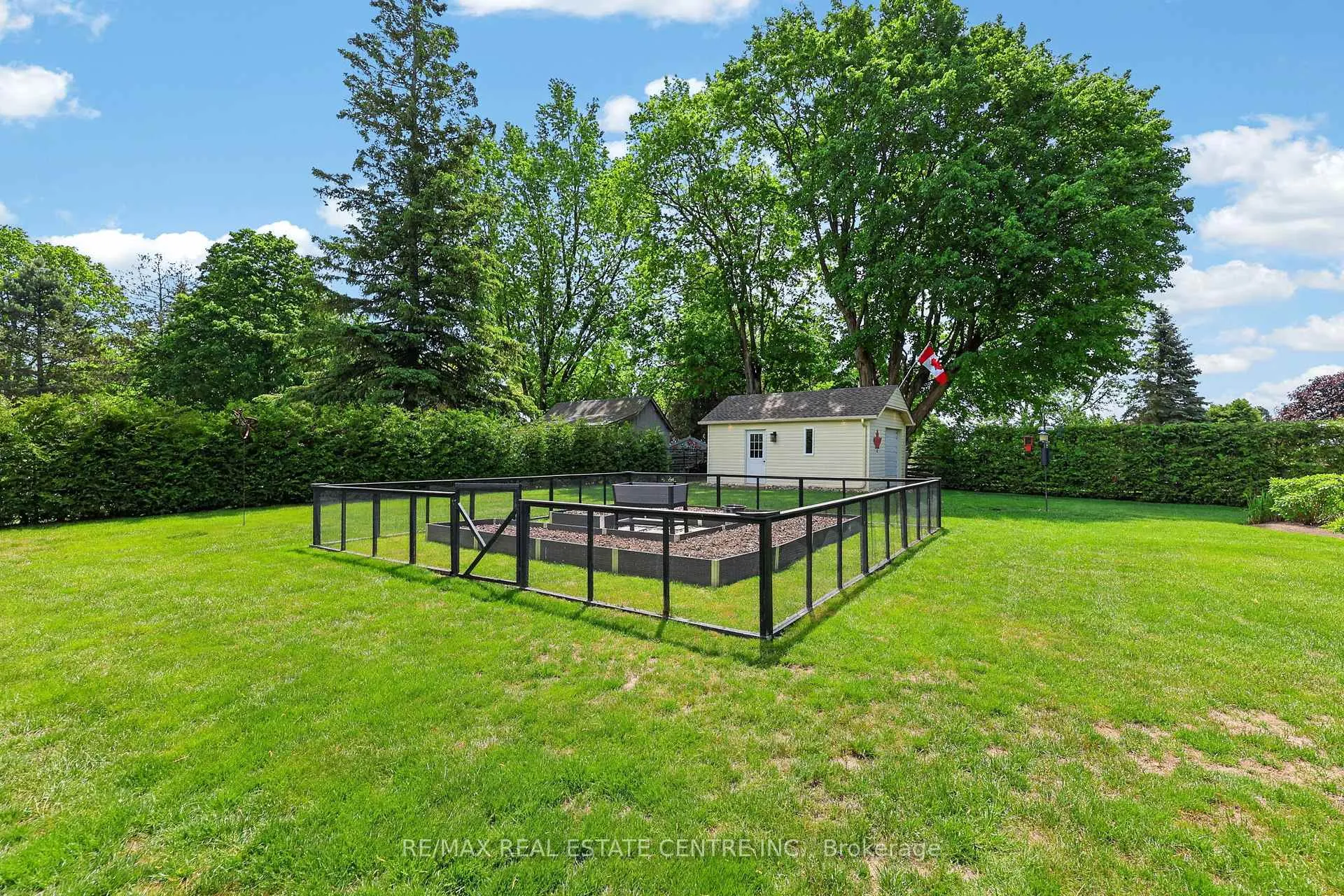 Photo 38 of 28 Starrview Crescent, Mono, Rural Mono — HOMEH
