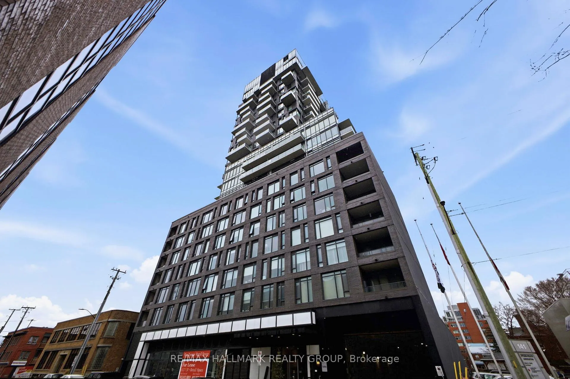 Front of Unit 1001, 203 Catherine Street
