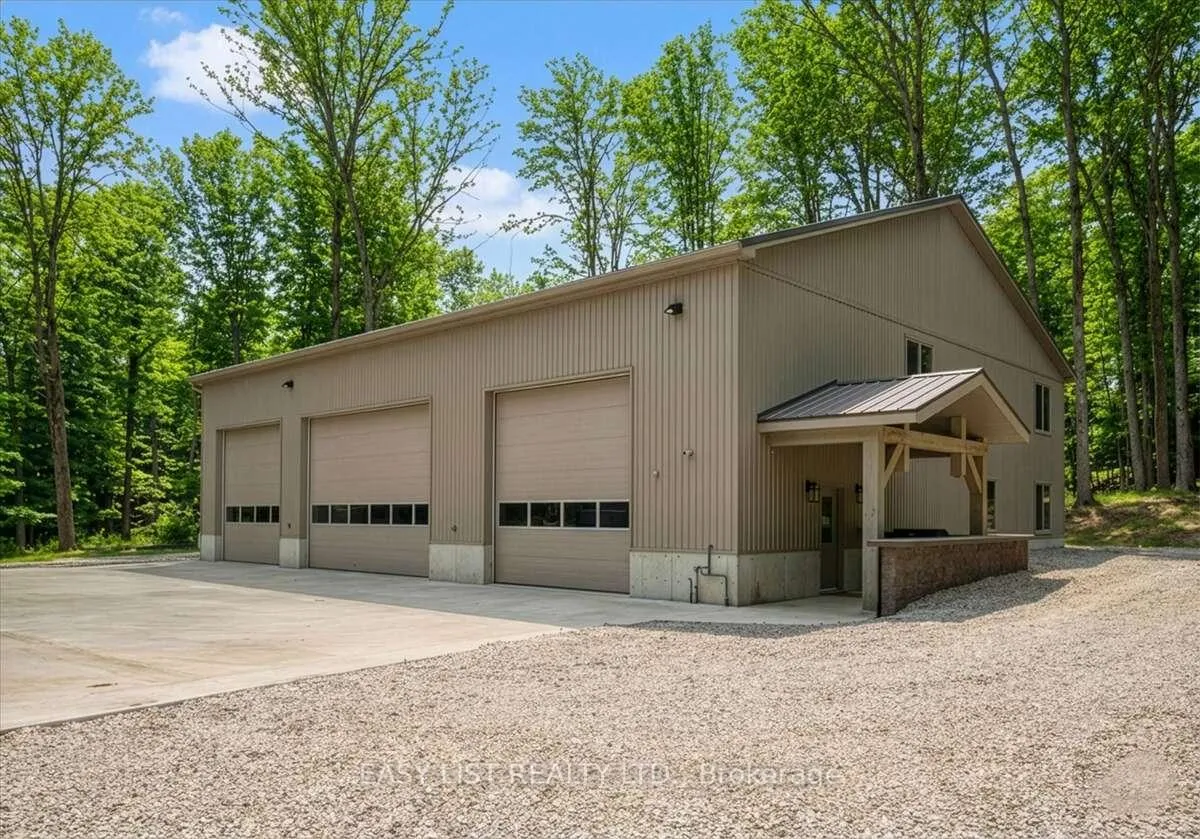 Photo 2 of 3314 Sandhills Road, Wilmot — HOMEH