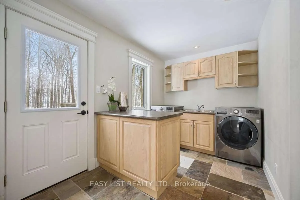 Photo 19 of 3314 Sandhills Road, Wilmot — HOMEH
