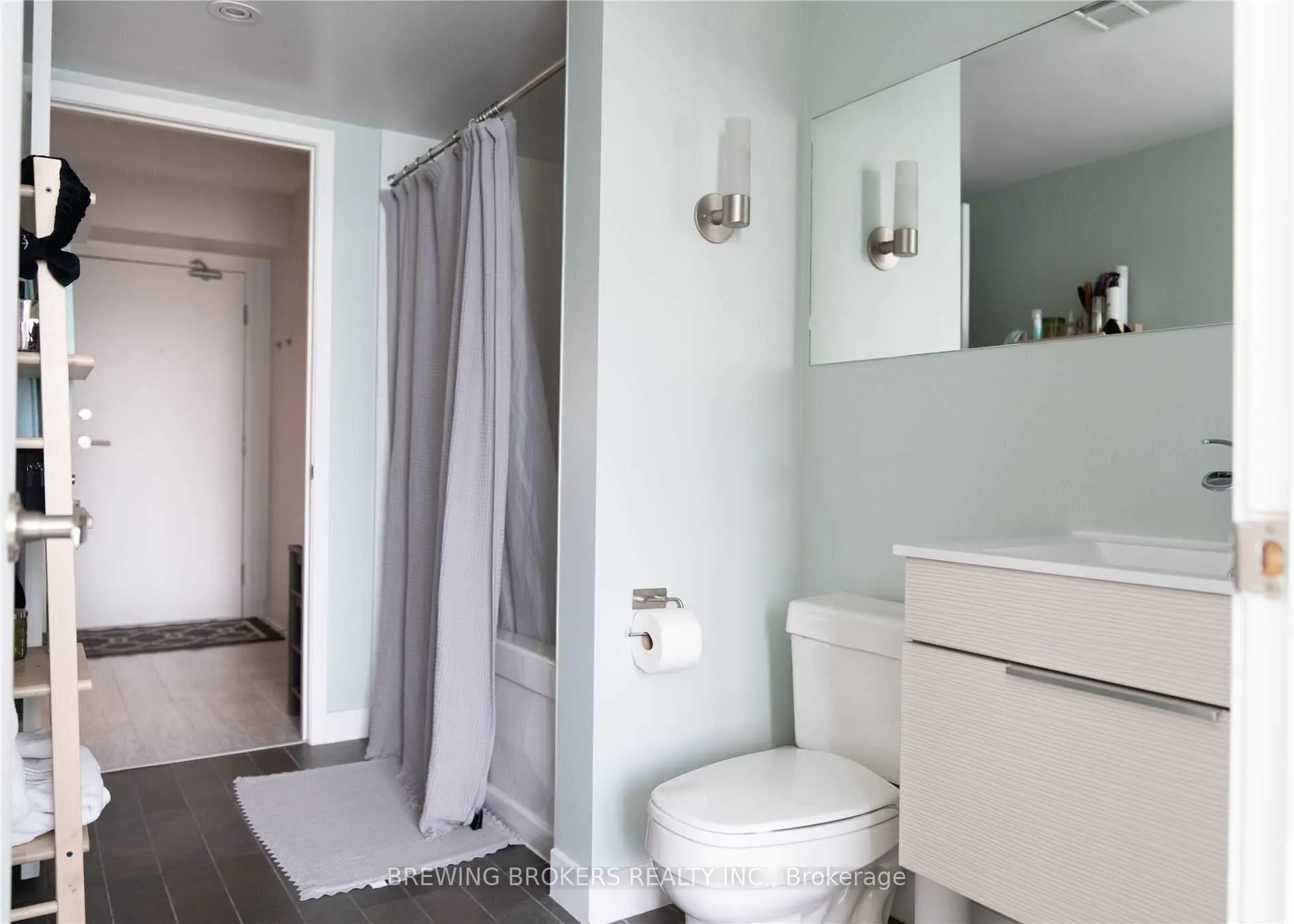 Photo 4 of Unit 3311, 25 Telegram Mews, Toronto, Waterfront Communities — HOMEH