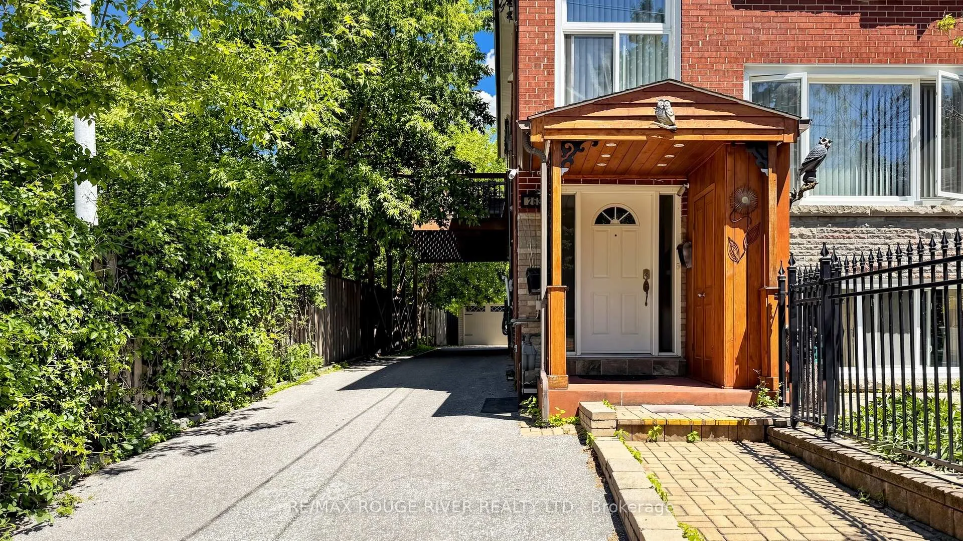 Photo 47 of 263 Oak Park Avenue, Toronto, Woodbine-Lumsden — HOMEH