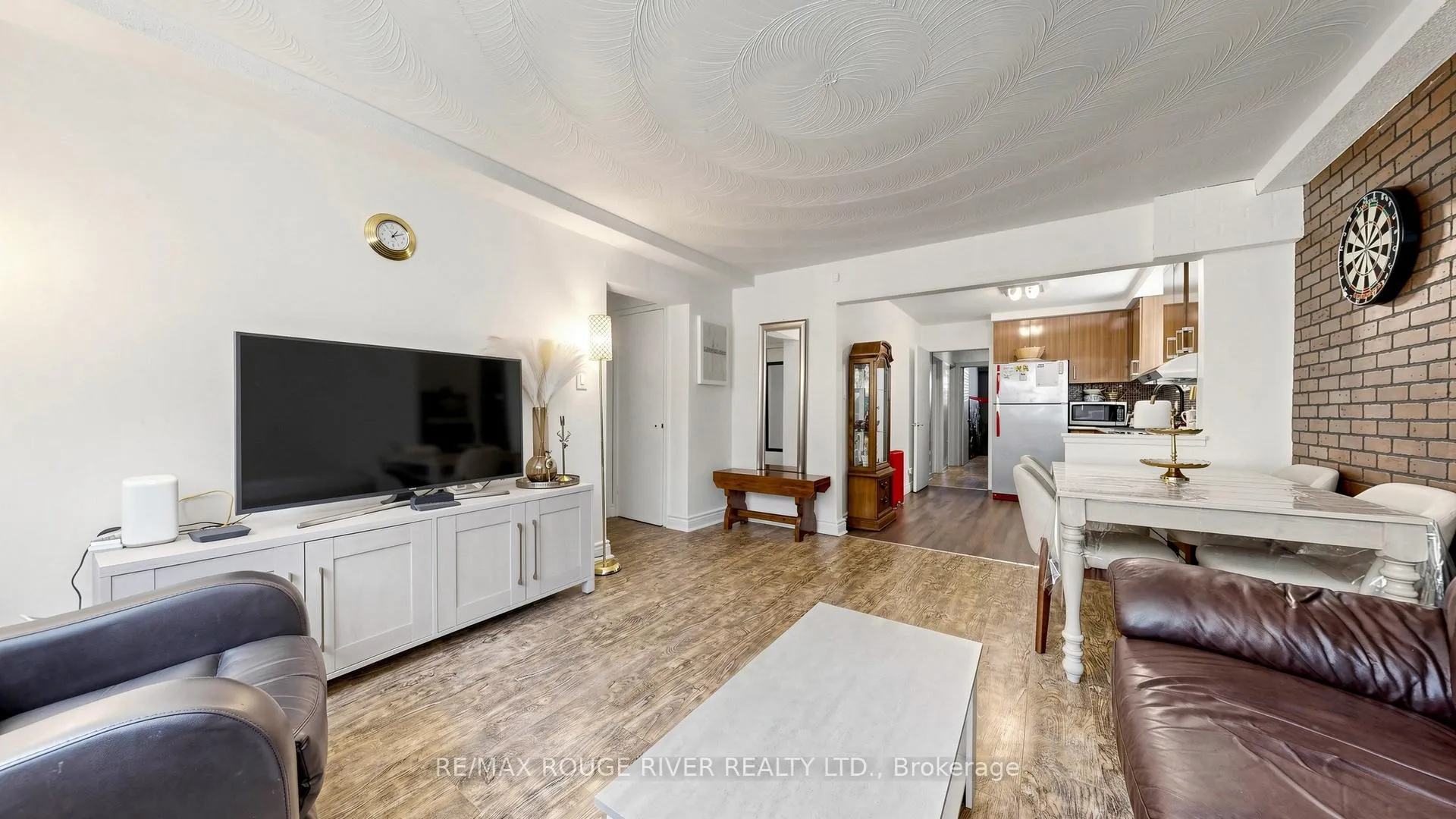 Photo 6 of 263 Oak Park Avenue, Toronto, Woodbine-Lumsden — HOMEH