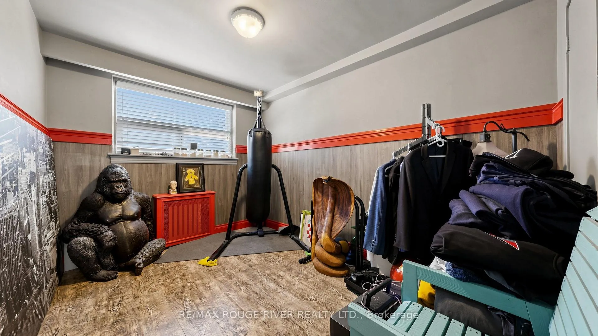 Photo 12 of 263 Oak Park Avenue, Toronto, Woodbine-Lumsden — HOMEH